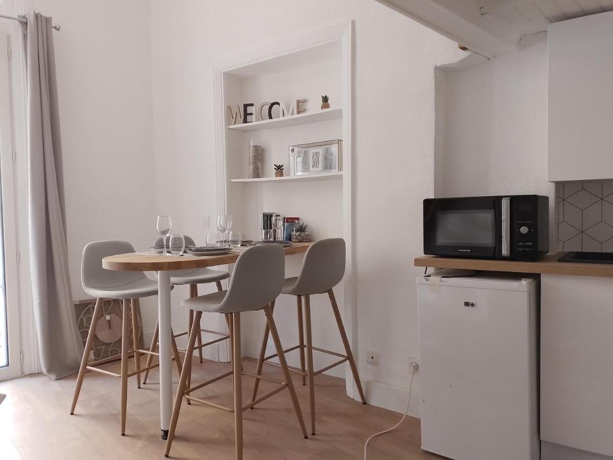 פרפיניין Studio Mezzanine Hyper Centre, Au Pied Du Castillet מראה חיצוני תמונה